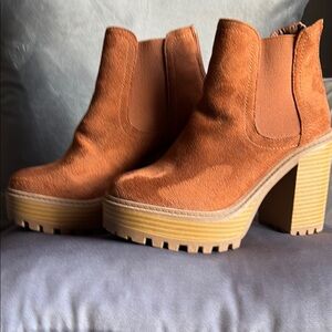 Stylish Tan Ankle Boots for Women
